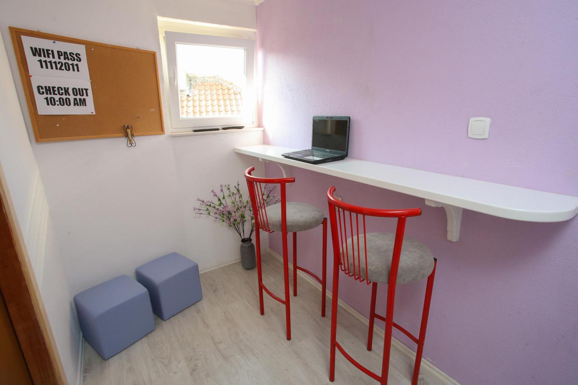 Guesthouse Adi موستار المظهر الخارجي الصورة