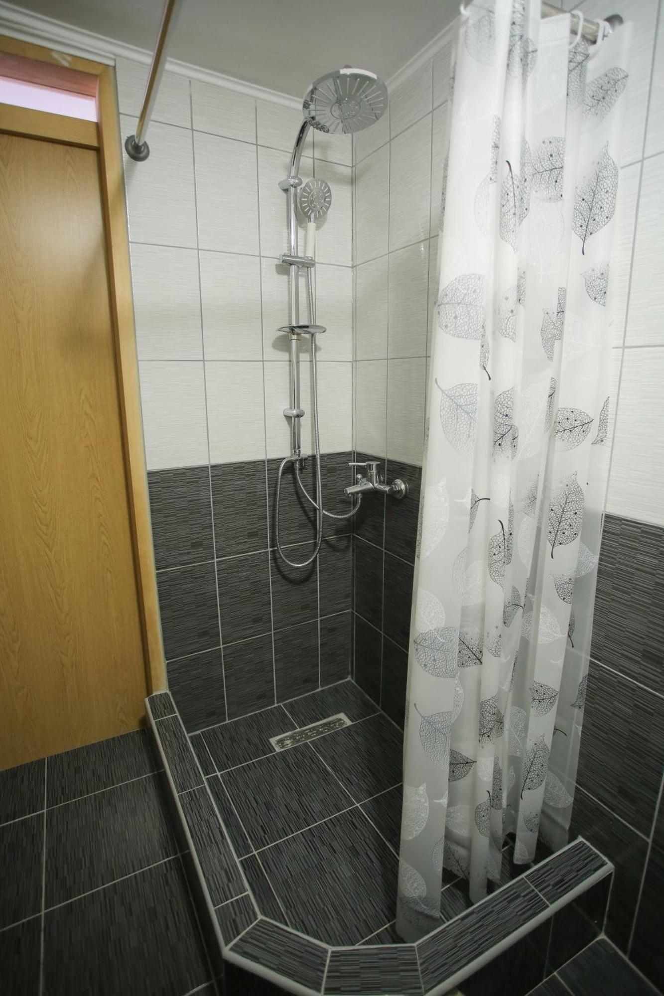 Guesthouse Adi موستار المظهر الخارجي الصورة