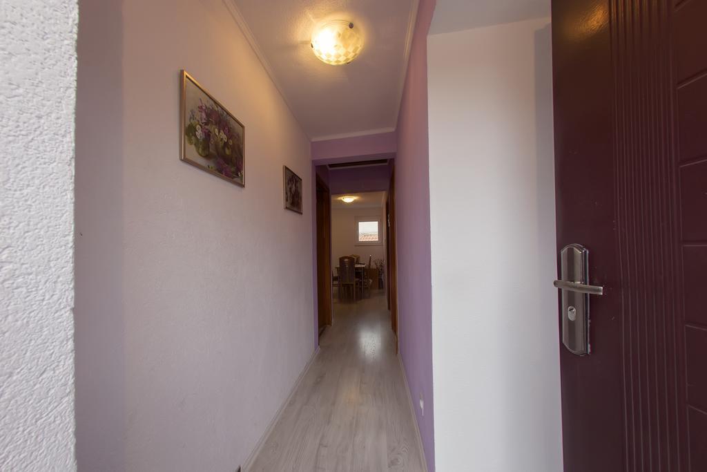 Guesthouse Adi موستار المظهر الخارجي الصورة